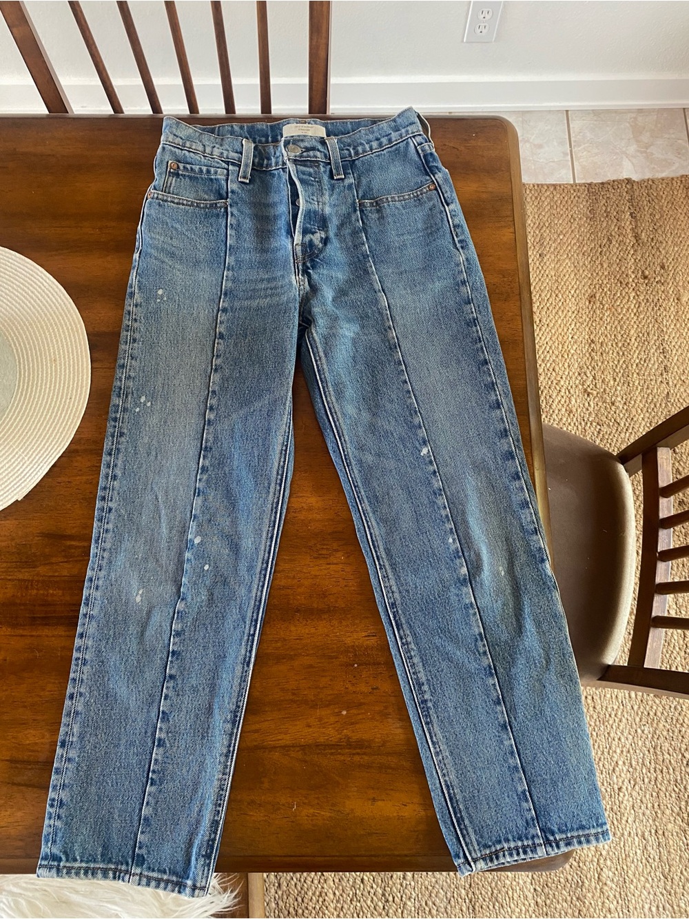 Levi’s Altered Straight Leg Womens Denim -Medium Wash Size 26